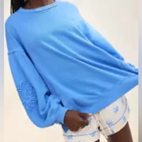 Aerie Keep It Light Oversized Crochet Crew Sweatshirt Blue - Picture 1 of 8